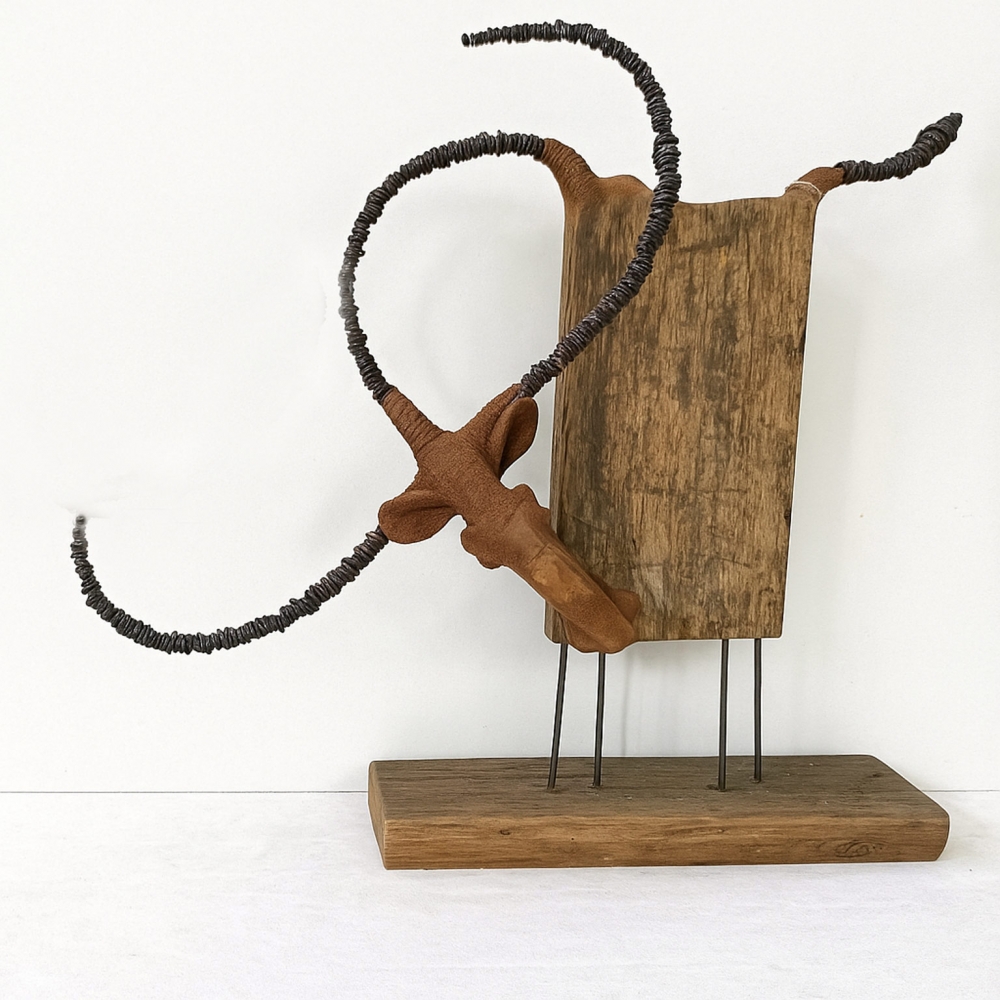 H25190- 142-WC13木底座上的大鐵絲水牛70x20x60cm-_8100_個_-4.jpg