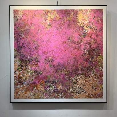 H25243-總尺寸80x80cm每邊留白3公分-畫面74x74cm-《地脈流光》-粉-定價_24500-1.jpg